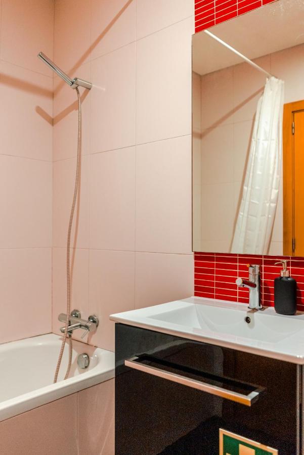 Cozy Studio In The Heart Of Lapa - 5Min Walk To Metro! OOporto Exterior foto